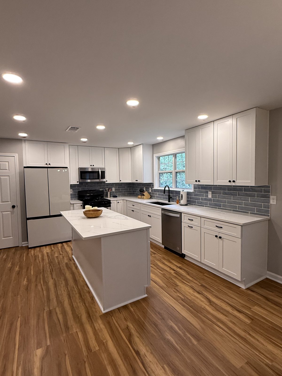 Kitchen cabinetry & vanity by KV Multisolutions